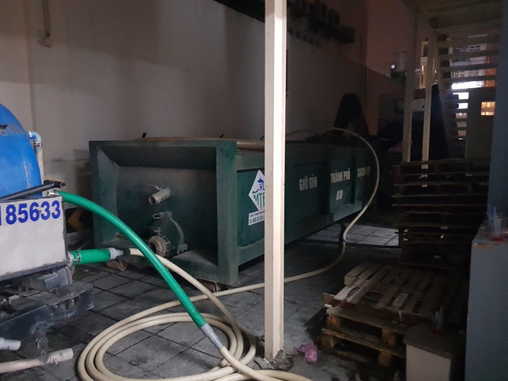 Hút Hầm Cầu Quận Tân Bình Uy Tín Giá Rẻ - Gọi: 0909.185.633