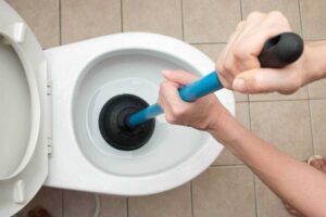 Bồn cầu kêu ồn sau khi xả nước