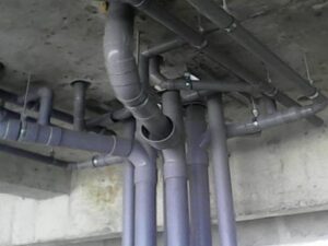 giữ hệ thống ống thoát nước luôn thông thoáng