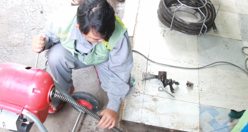 Dịch vụ thông tắc cống tại nhà