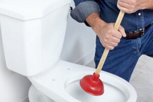 Dấu Hiệu Nhận Biết Hầm Cầu Bị Tắc